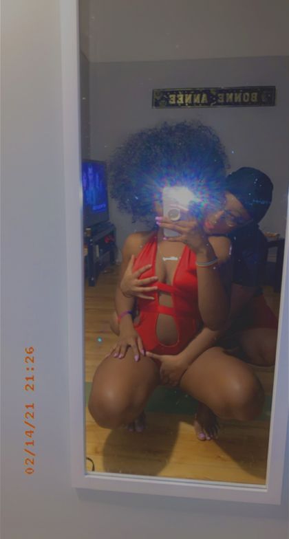 lesbiaancouplee OnlyFans picture