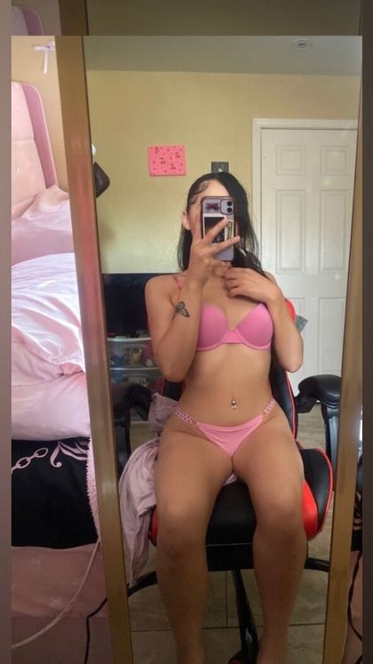 pr3ttyylyssa OnlyFans picture