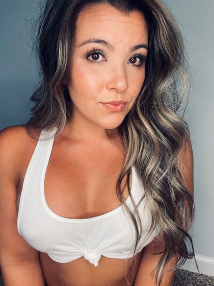 chelsthepeachyazian OnlyFans picture