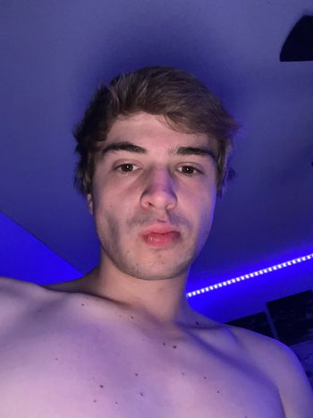 bigwhiterocket OnlyFans - Stats, Graphs, Photos & Profile Comparisons