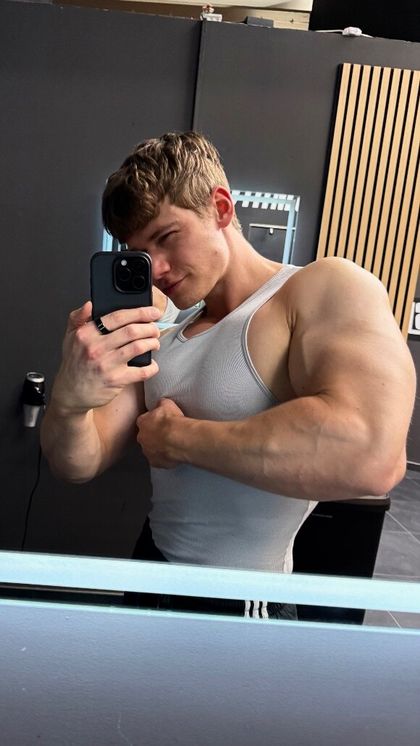 blondfitboy OnlyFans picture