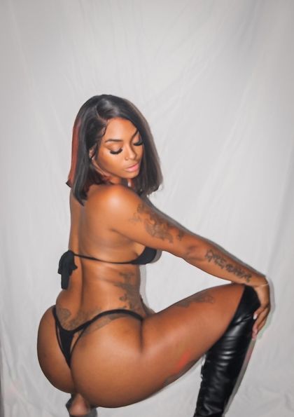 prettyred5150 OnlyFans picture