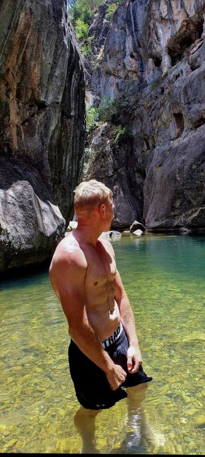 u92853761 OnlyFans picture