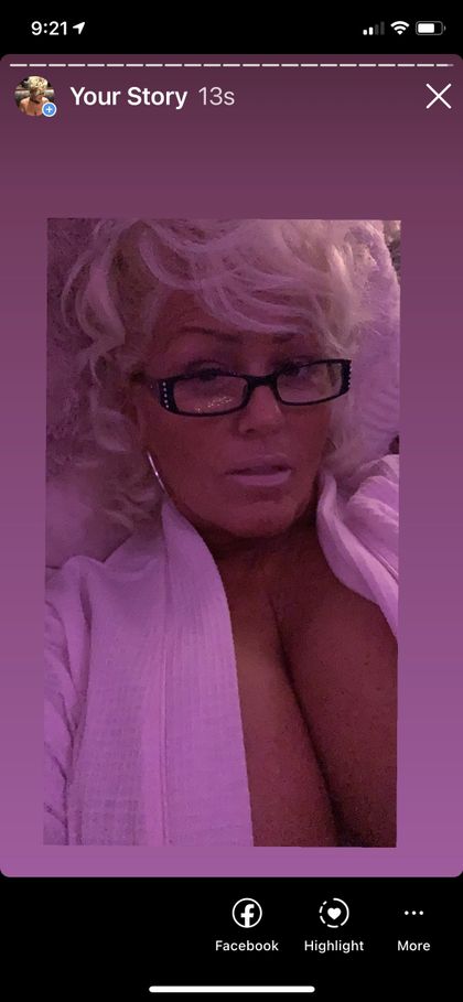 sexxxybustieblondie OnlyFans picture