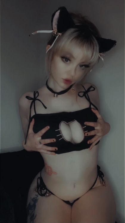 hellgirrl OnlyFans picture