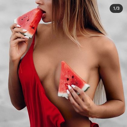 kellybutt OnlyFans picture