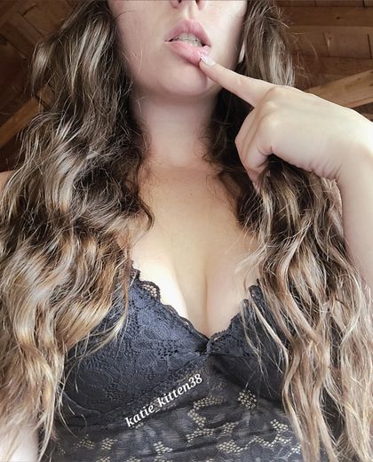 katie_kitten38 OnlyFans picture