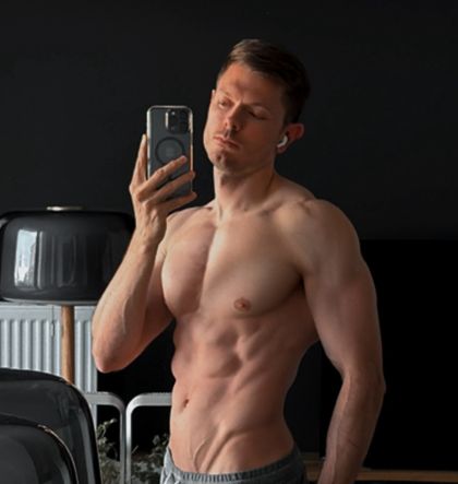 aaronhugese OnlyFans picture