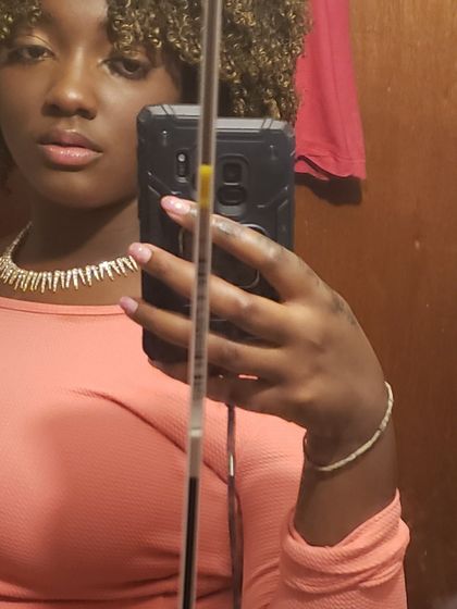 pouhnani OnlyFans picture