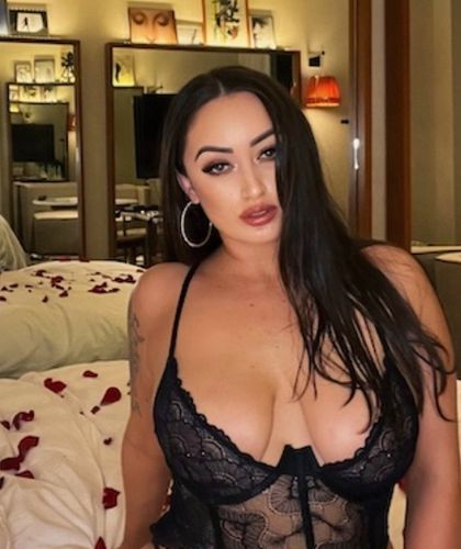 oliviaxxrose OnlyFans picture