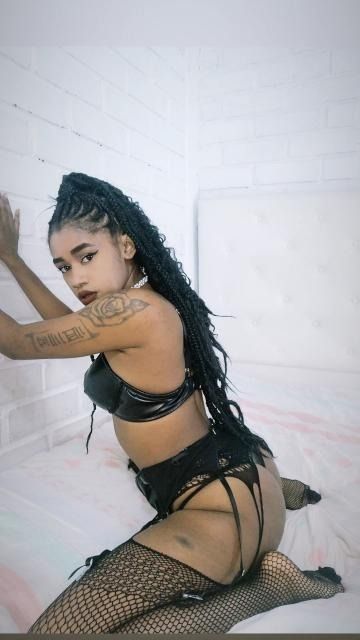 perla2324 OnlyFans profile picture