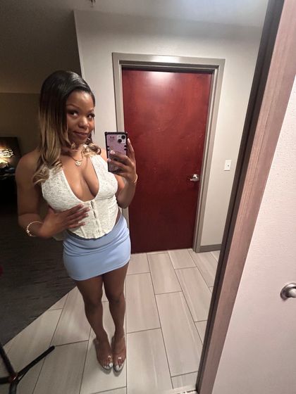 monealove6 OnlyFans picture