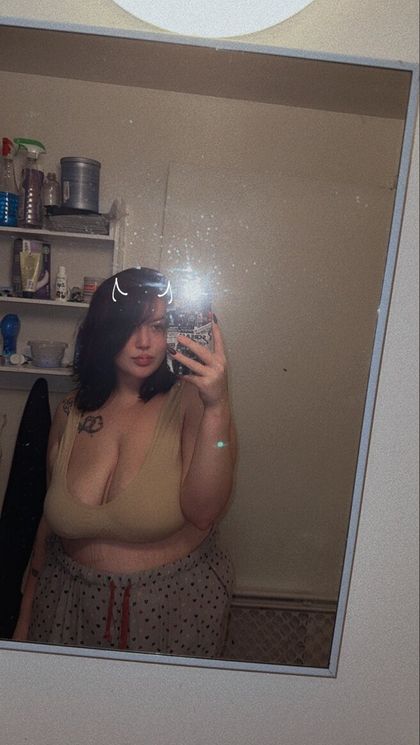 destinieschillen OnlyFans picture