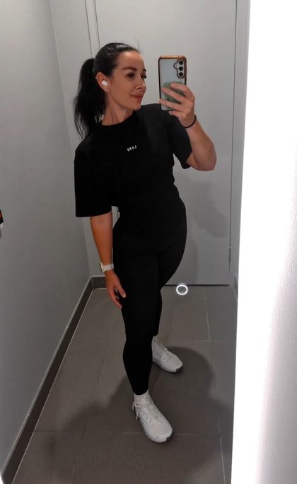 the_naughty_brunette OnlyFans picture