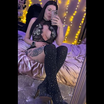 kinkykandyxox OnlyFans picture