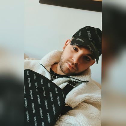 u210382302 OnlyFans picture