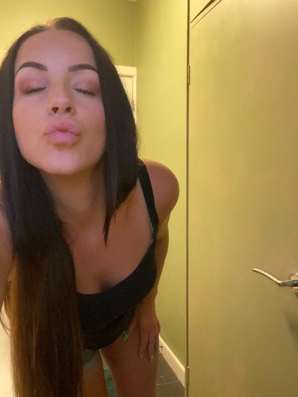 roselikesu2 OnlyFans picture