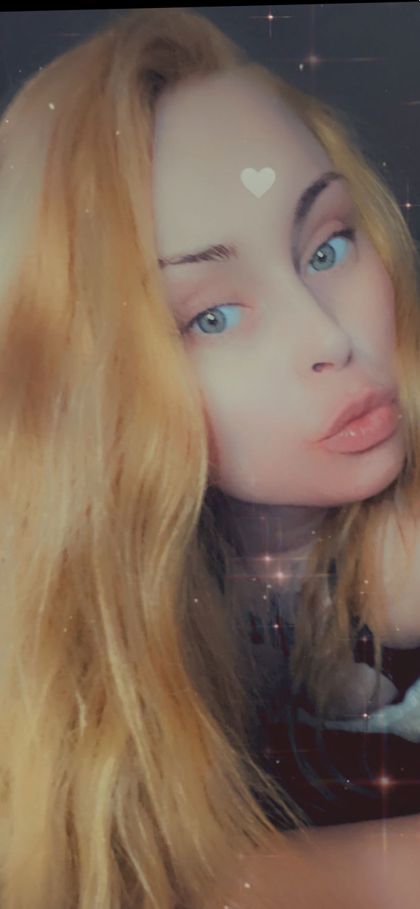 Best Hot Rhode Island OnlyFans Accounts | FansMetrics.com