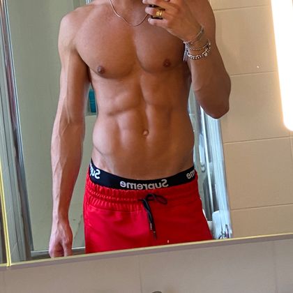 collegephysique OnlyFans picture