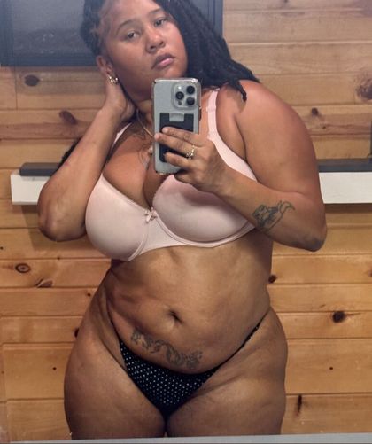 memeelove OnlyFans picture
