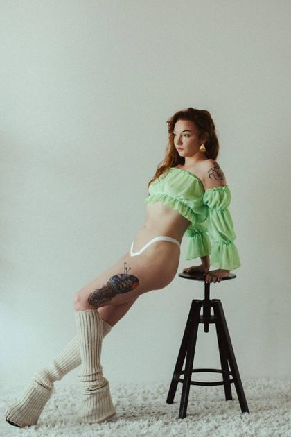 velvet-fox OnlyFans picture