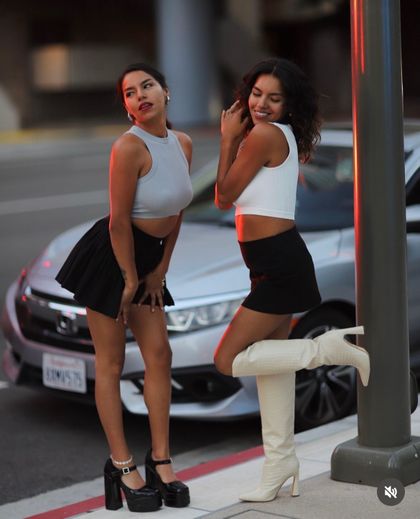 thesweettwins OnlyFans picture