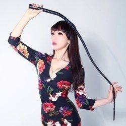 Mistress Natsumi (夏美)