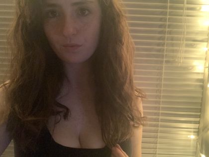 lonelylola OnlyFans picture