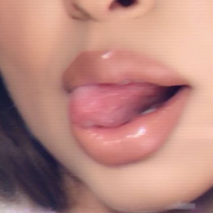 rchlhrndz OnlyFans picture