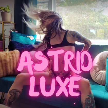 astridluxe OnlyFans picture
