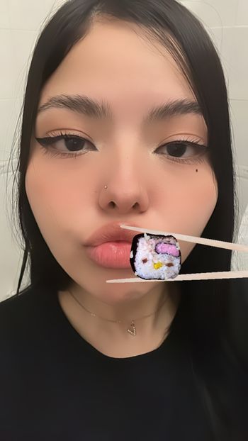 loveratho OnlyFans - Free Trial - Photos - Socials | FansMetrics.com