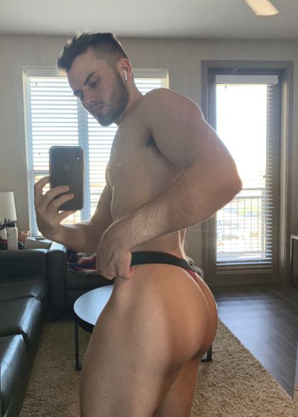 zxcrxf OnlyFans picture