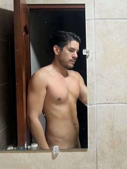 undr3ssed OnlyFans picture