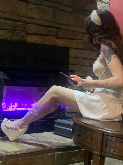 snowhitetonite OnlyFans picture