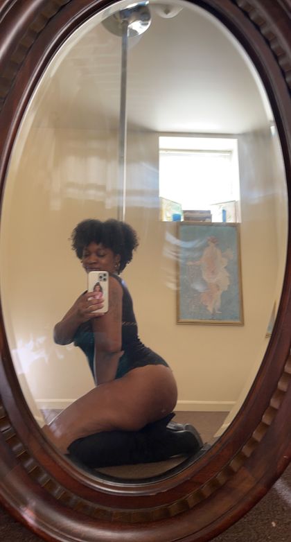 earthtone OnlyFans picture