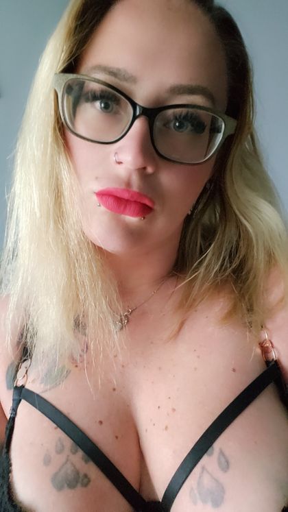 avablu OnlyFans picture