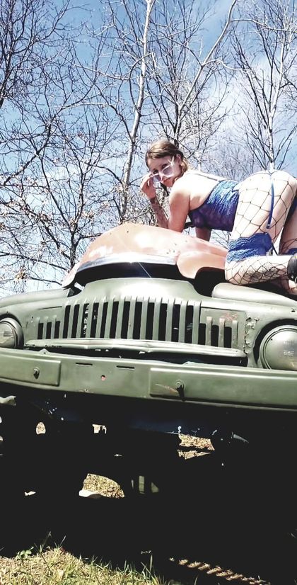 backwoodsybarbie OnlyFans picture
