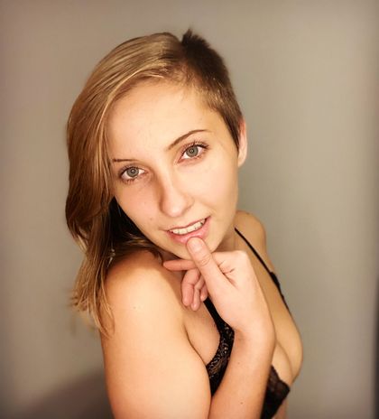 erotic.honey OnlyFans picture