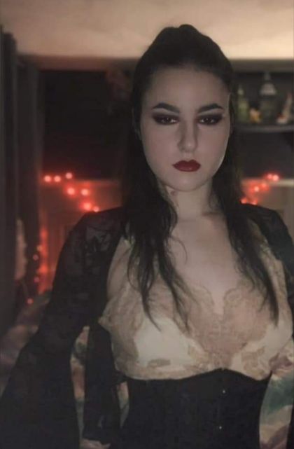 darkdungeonbabe OnlyFans picture