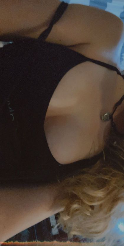 loveyravengrey OnlyFans picture