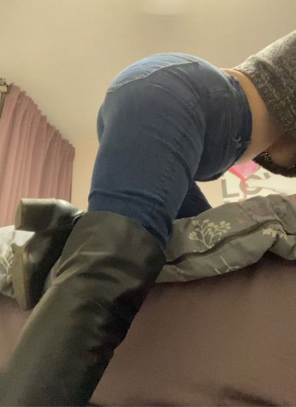 julialennon OnlyFans picture