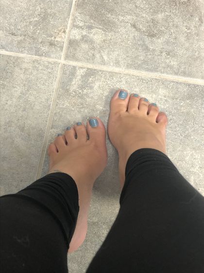 cuteasslittlefeet OnlyFans picture