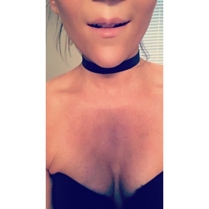 lonelygirlxoxo OnlyFans picture