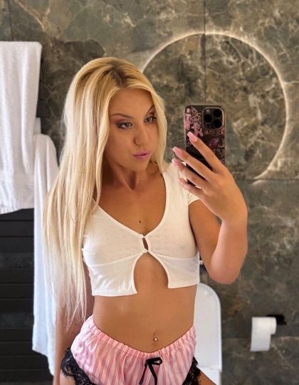 marian_line OnlyFans picture