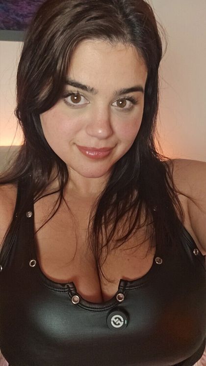 lucialatinagomez OnlyFans picture