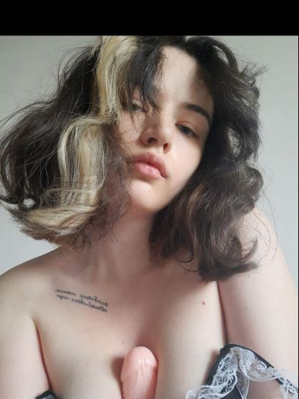 mad.girl OnlyFans picture
