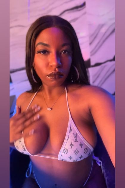 dreamingonmercury OnlyFans picture