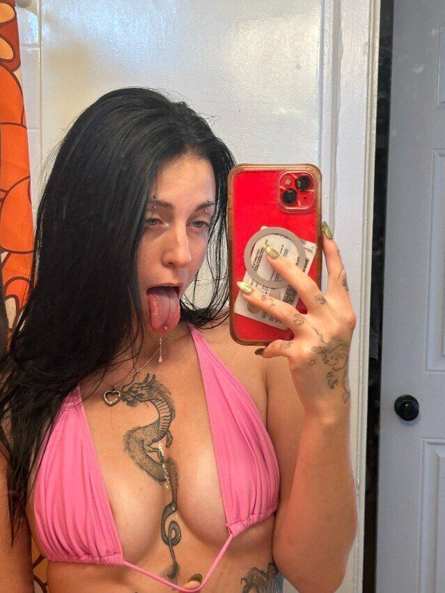 cherryb0mb01 OnlyFans profile picture