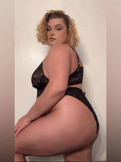 nicole-foxx OnlyFans picture