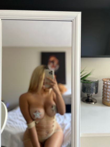 xxxtinaxxx OnlyFans picture